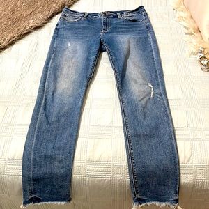 Women’s Distressed Lucky Brand Legging Jeans